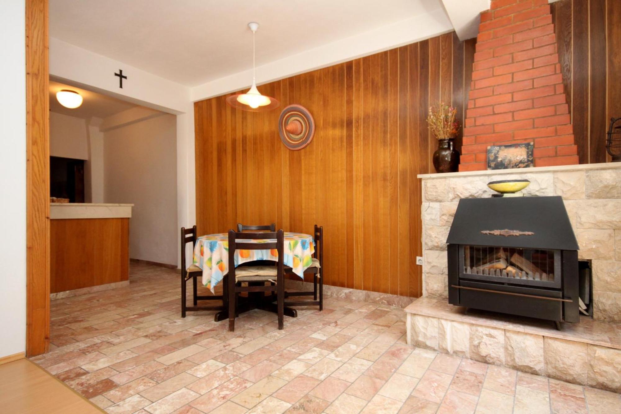 Apartments By The Sea Brist, Makarska - 505 Podaca Bilik gambar